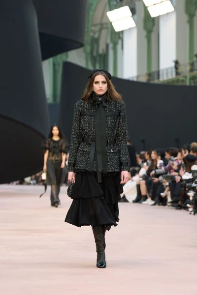 Look 33